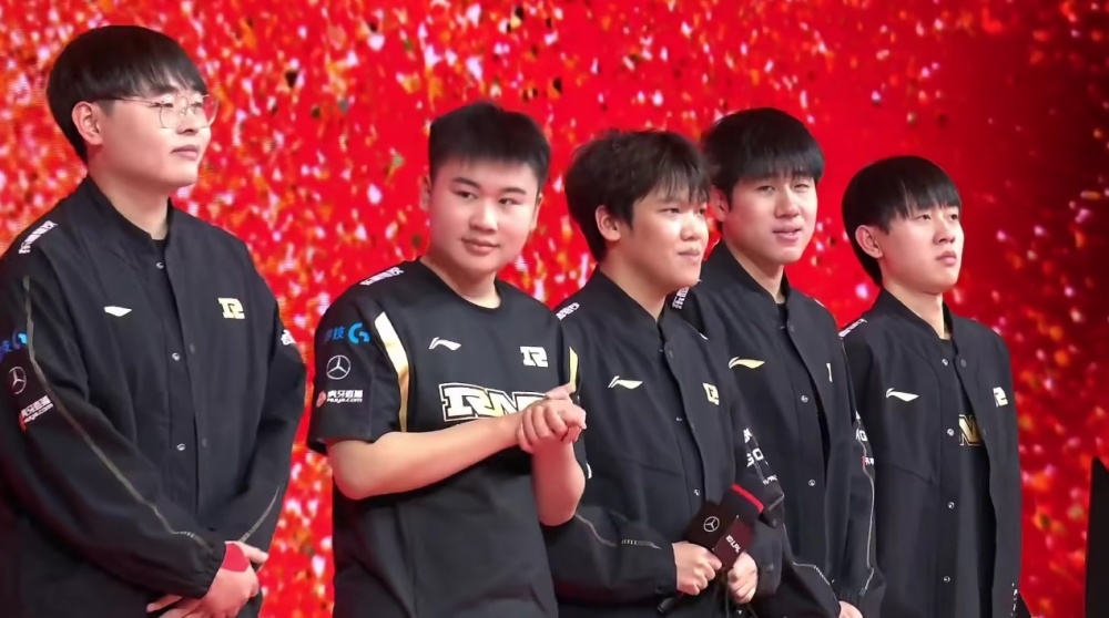 的奋战到底 的奋战到底