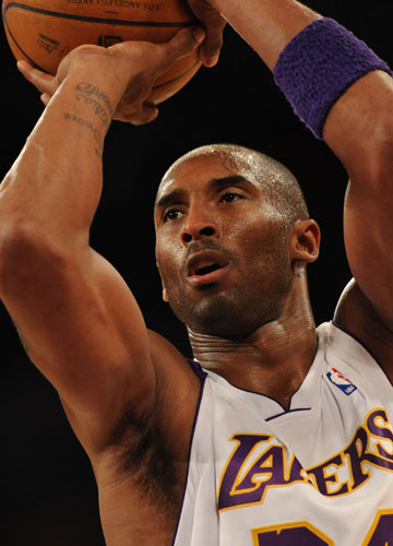 周边联名与 周边联名与