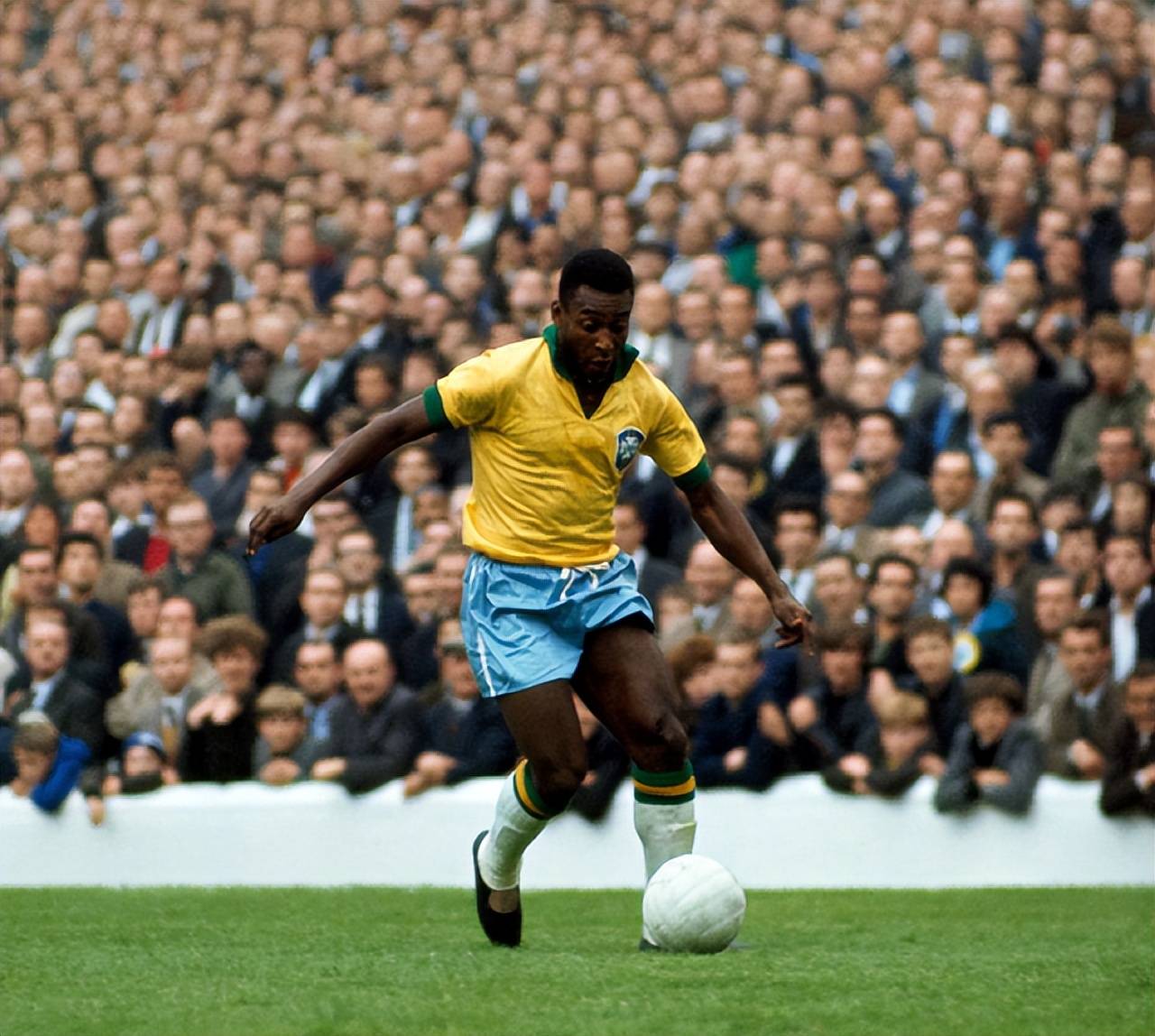 曼晚：曼联可在冬窗尝试引进托尼，他与姆伯莫配合默契